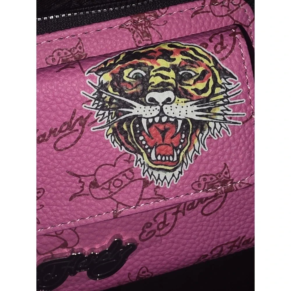 Ed Hardy Wallet crossbody‎ wristlet Pink Tiger Logo NWT Multi Compartment